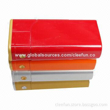 2014 Hot Sale 4,400mAh/5,200mAh Power Bank with Lighter Function